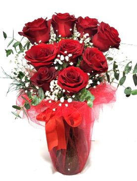 9 kırmızı gül vazo