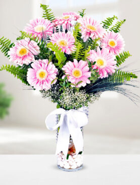 9 pembe gerbera vazo
